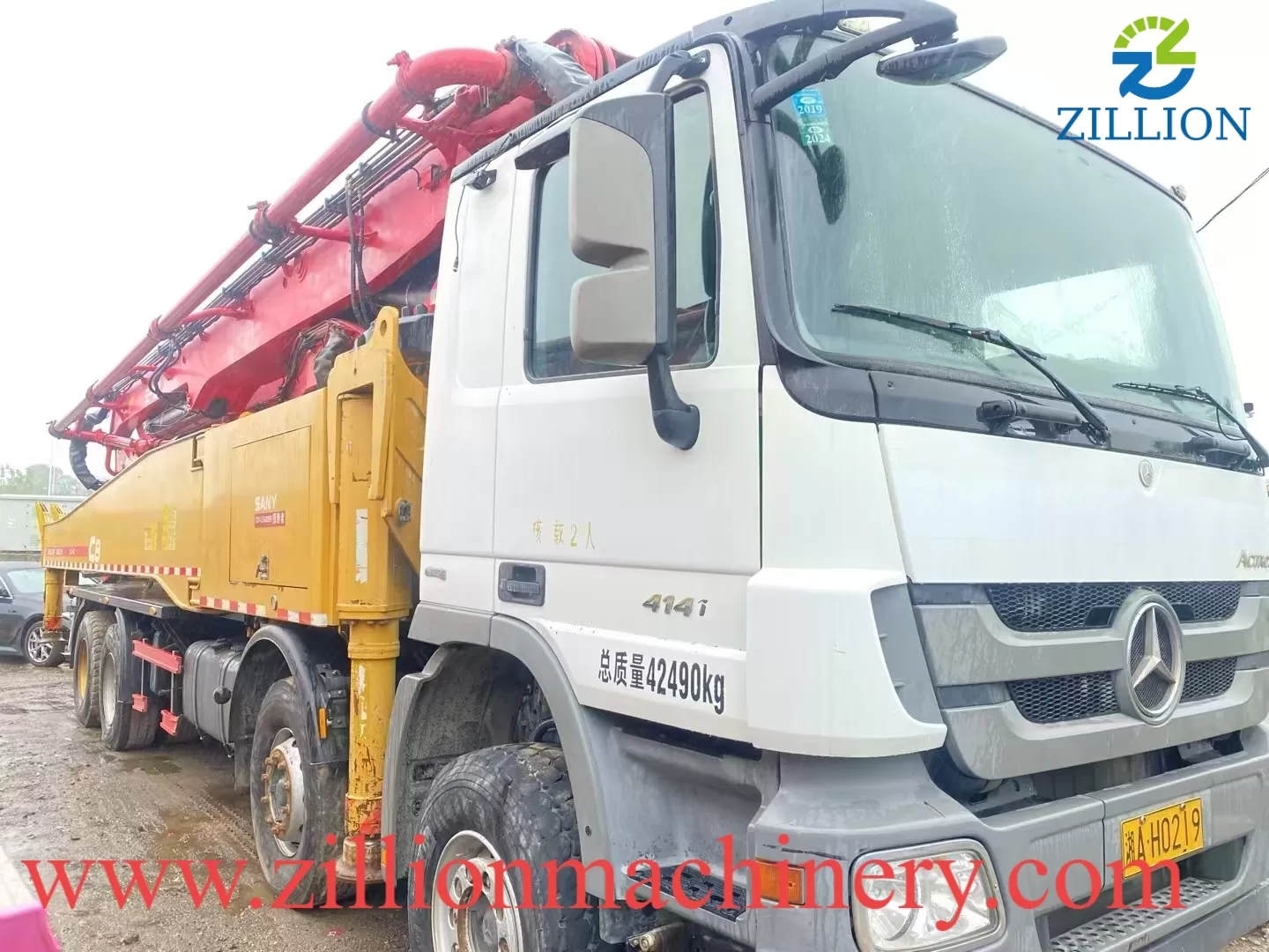 Original 2017 Sany Boom Pump 56m Truck- mounted Concrete Pump Car on Benz Chassis