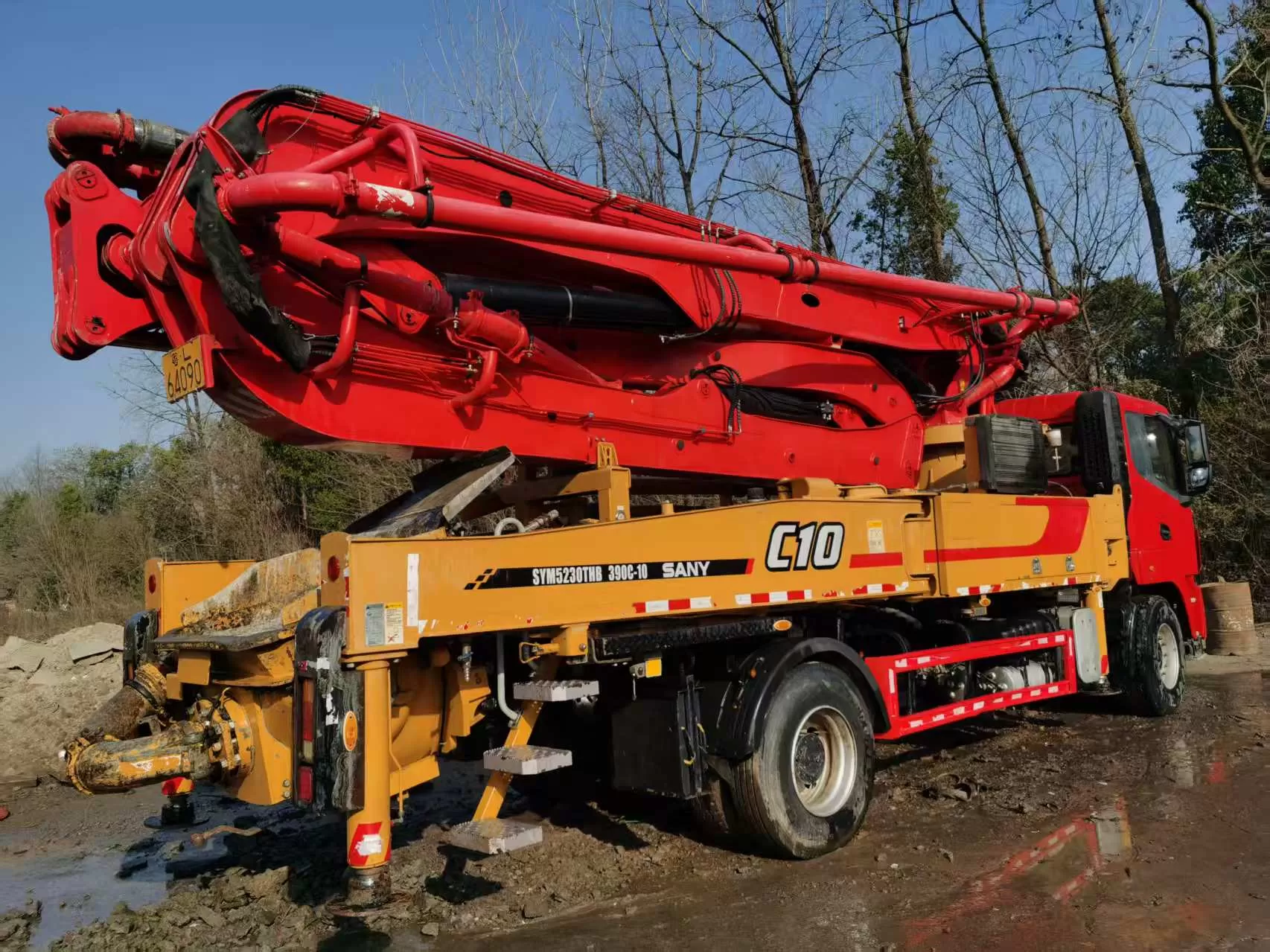 Quality 2021 Sany Boom Pump Truck- mounted Concrete Pump Car 39m on Sany Chassis