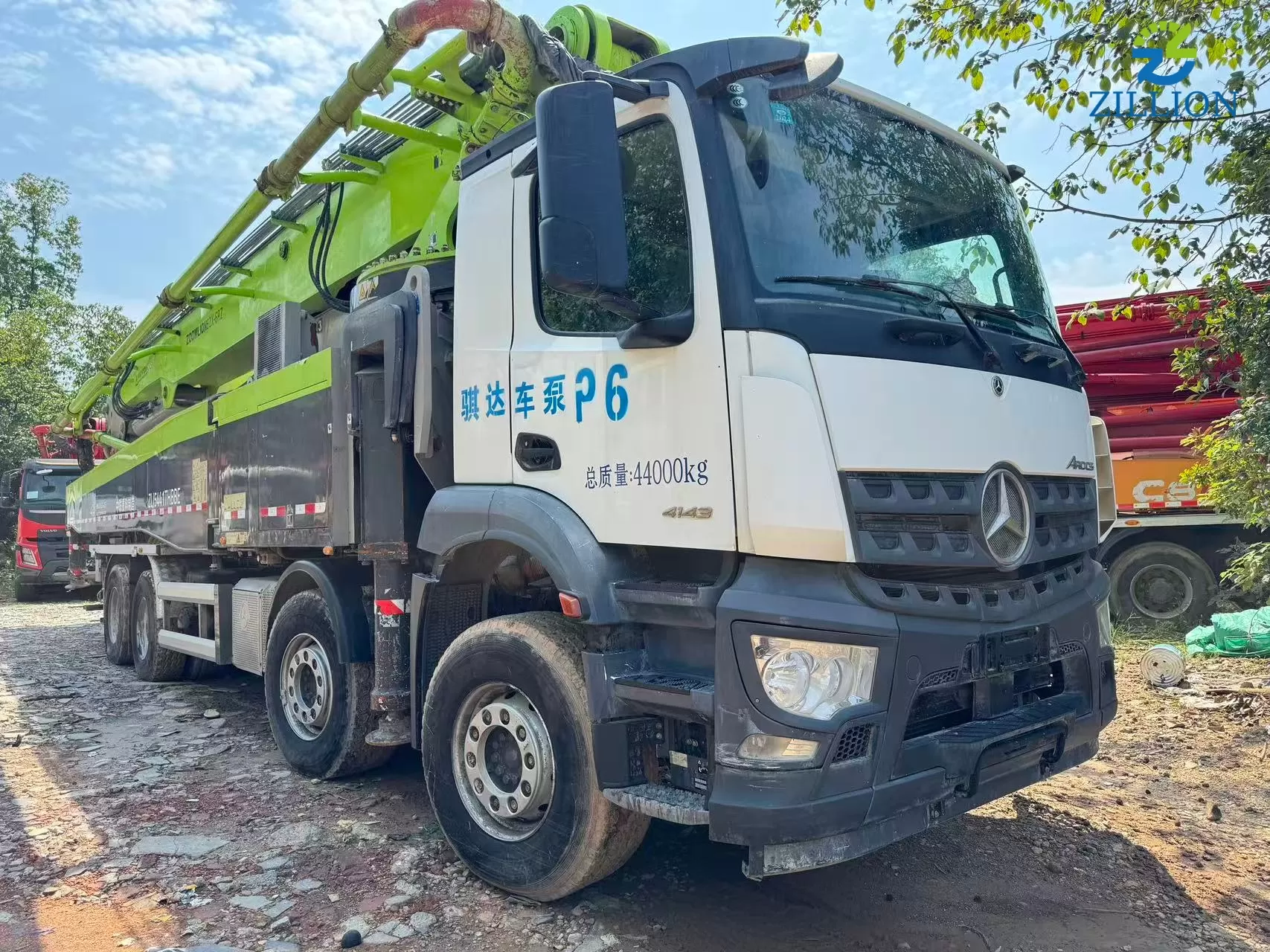 High Quality 2021 Zoomlion Boom Pump 62m Truck- mounted Concrete Pump Truck on Mercedes-Benz Chassis
