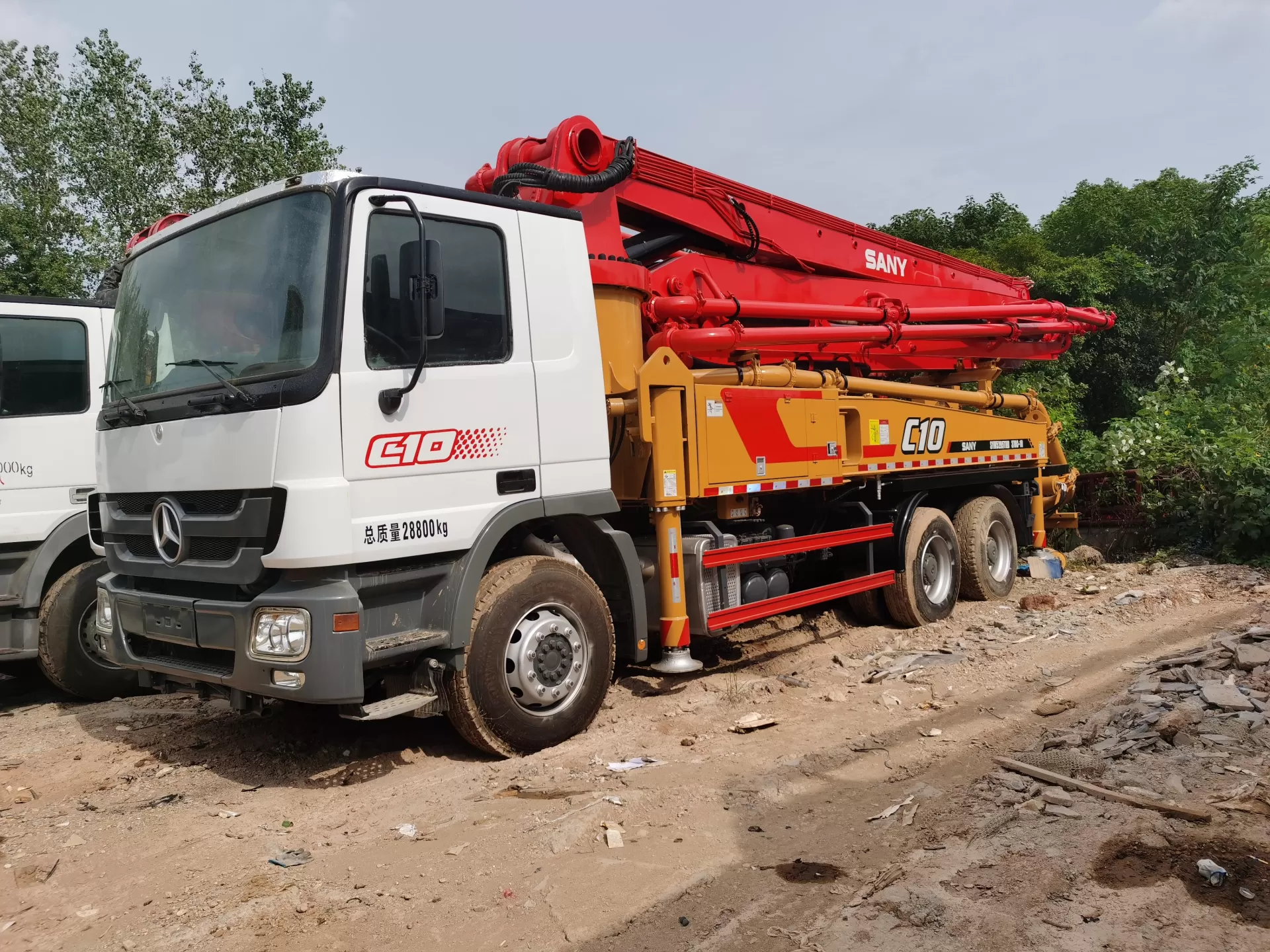 Refurbished 2010 SANY  Boom Pump 37m Truck- mounted Concrete Pump Car on Benz Chassis