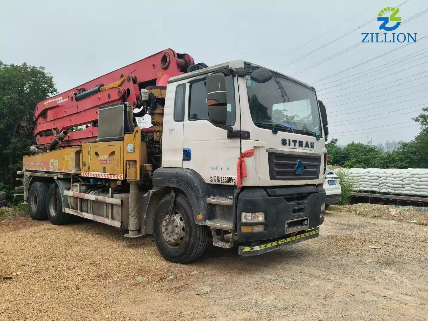 High Quality 2016 Sany Boom Pump 38m Truck- mounted Concrete Pump Car on Sitrak Chassis