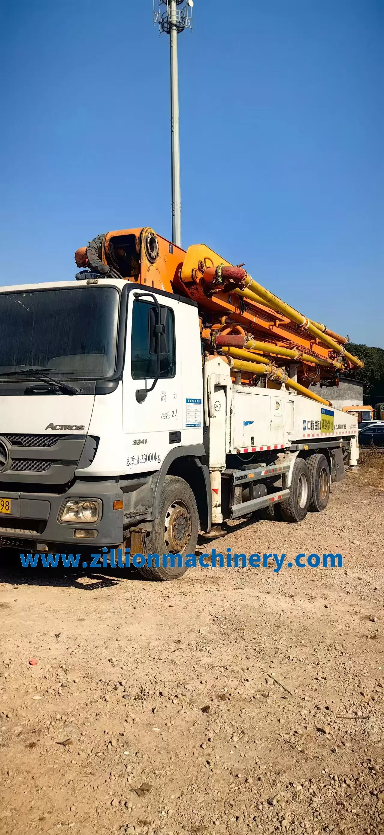 2013 CIFA Original Good Quality 47m Truck- mounted Concrete Pump Car on Benz Chassis