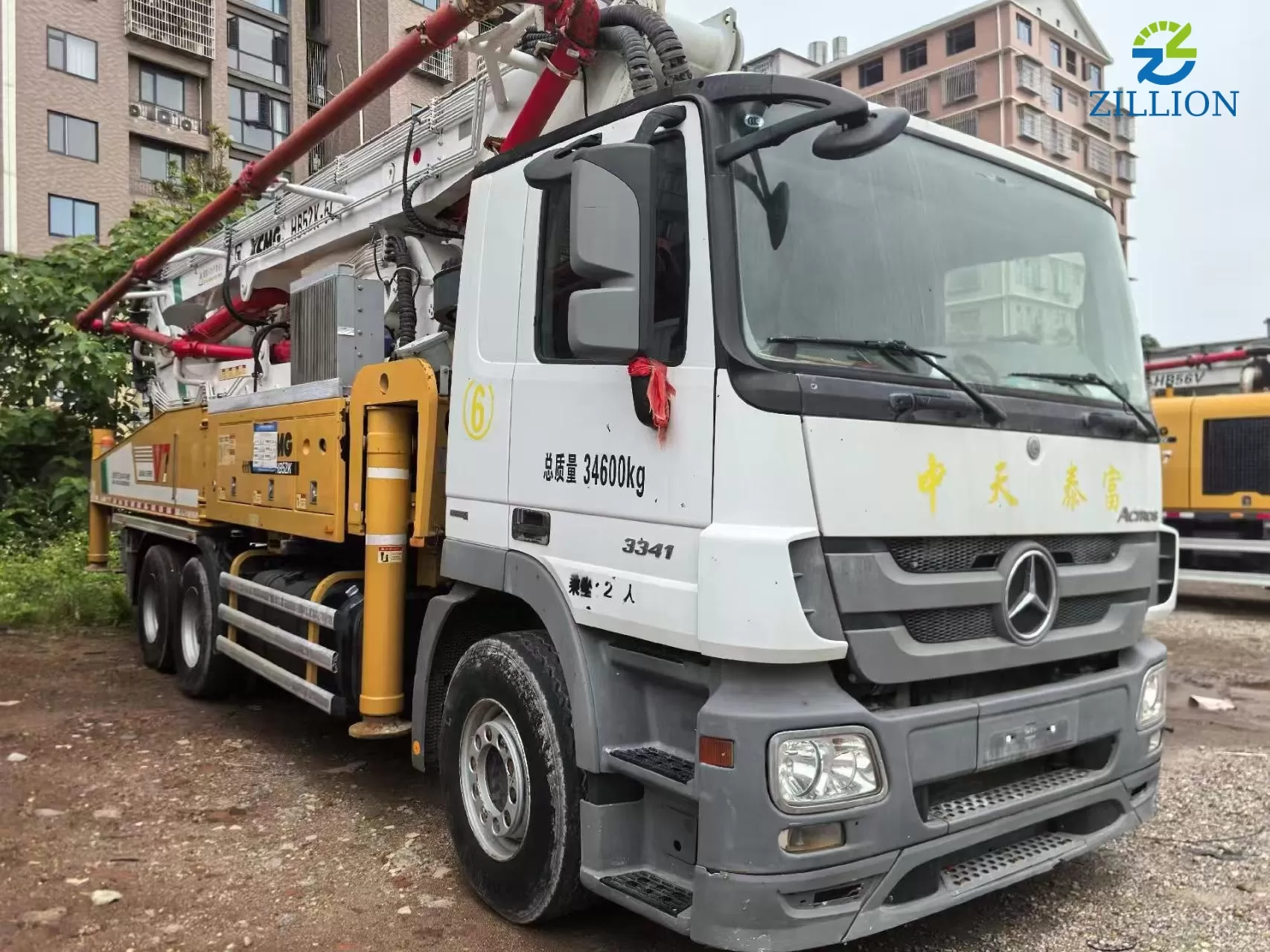 High Quality 2019 XCMG Boom Pump 48m Truck- mounted Concrete Pump Car on Mercedes-Benz Chassis
