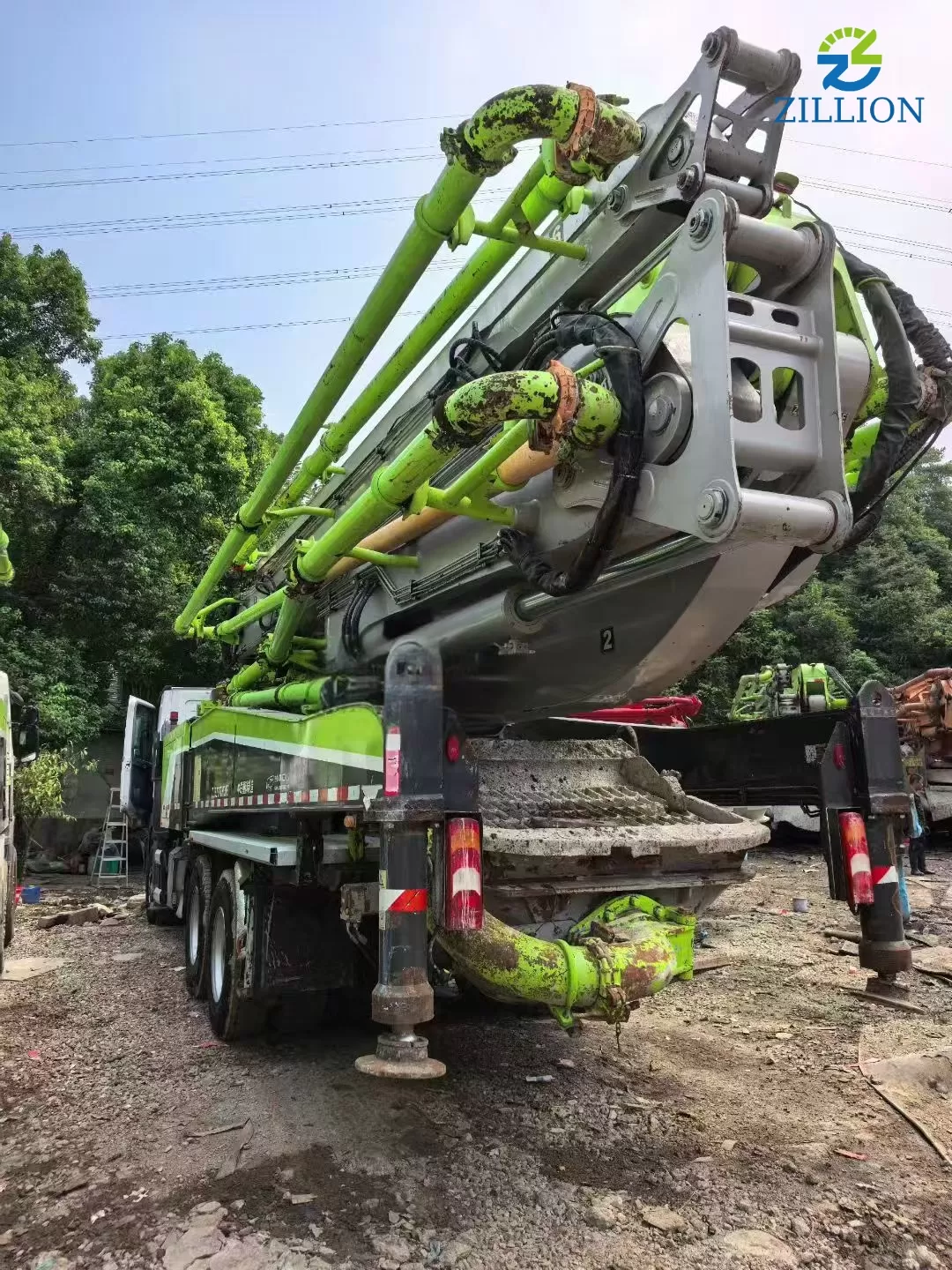 High Quality 2019 Zoomlion Boom Pump 52m Truck- mounted Concrete Pump Car on Mercedes-Benz Chassis