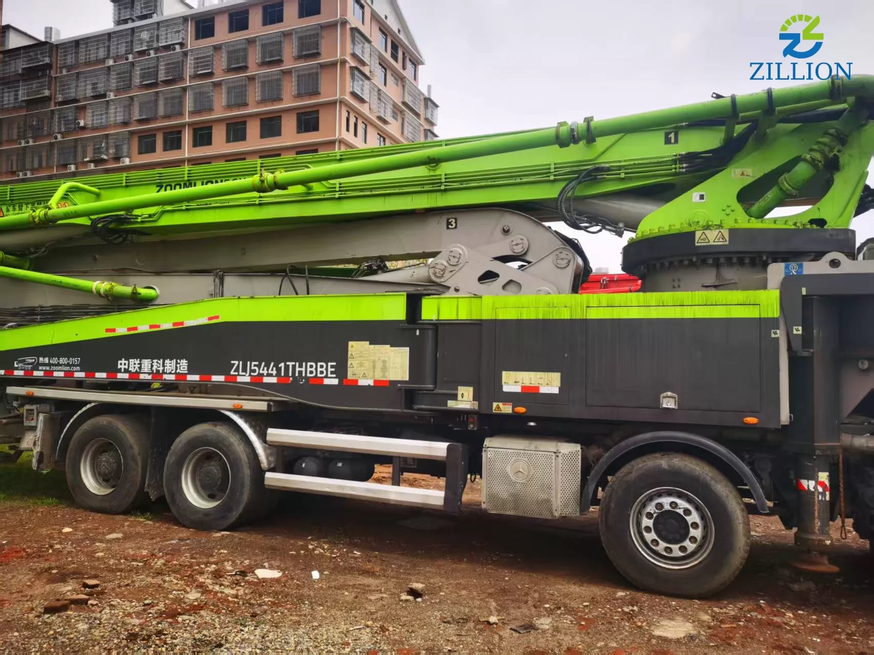 High Quality 2020 Zoomlion Boom Pump 56m Truck- mounted Concrete Pump Car on BENZ Chassis
