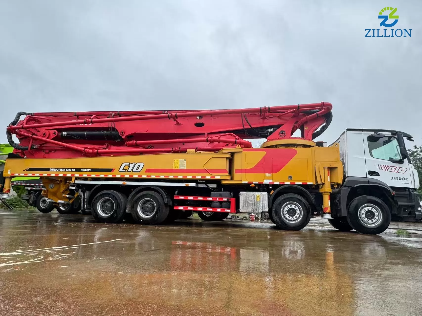 High Quality 2021 SANY Boom Pump 62m Truck- mounted Concrete Pump Car on BENZ Chassis