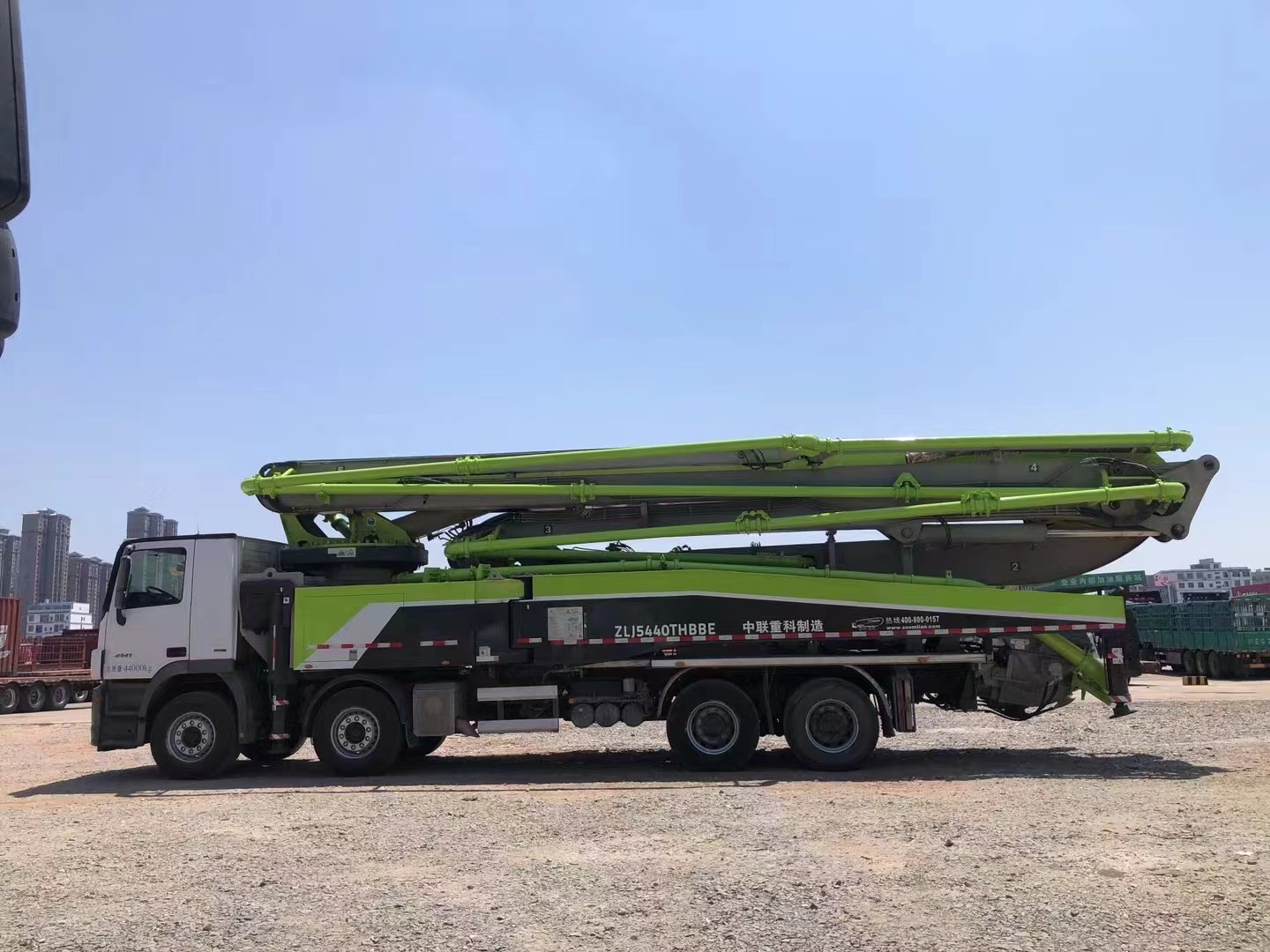 2019 Zoomlion Boom Pump 56m Truck- mounted Concrete Pump Car on Benz Chassis