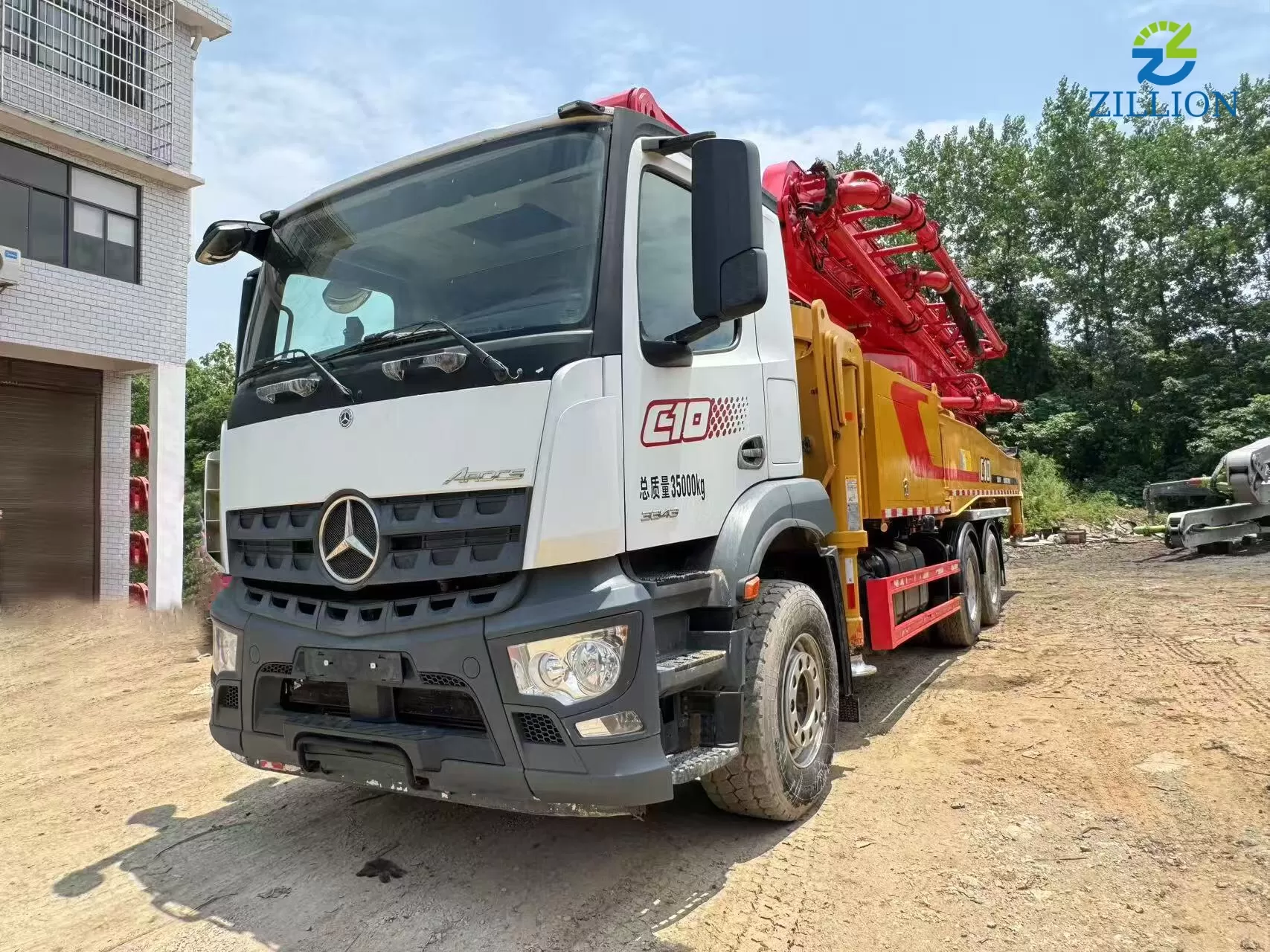 High Quality 2021 Sany Boom Pump 52m Truck- mounted Concrete Pump Car on Mercedes-Benz Chassis