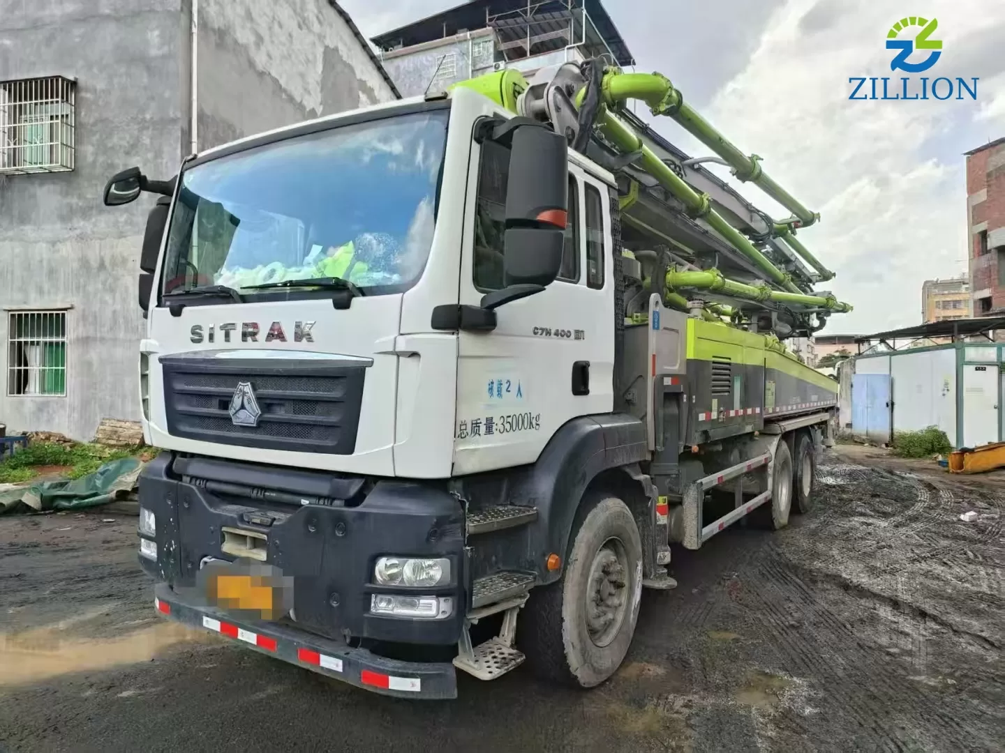 High Quality 2023 Zoomlion Boom Pump 49m Truck- mounted Concrete Pump Car on Sitrak Chassis