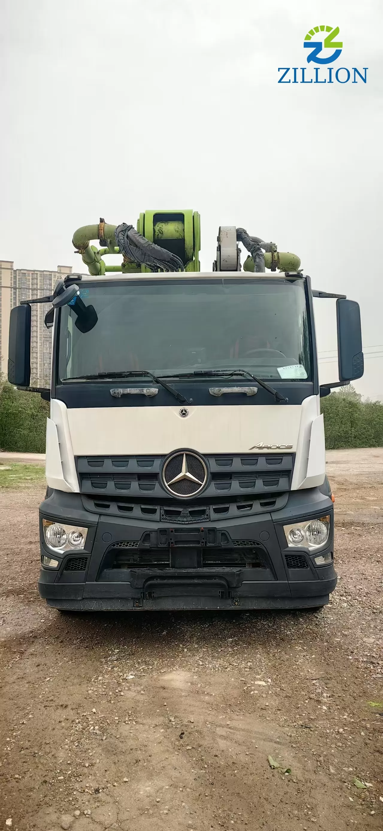High Quality 2021 Zoomlion Boom Pump 62m Truck- mounted Concrete Pump Car on Benz Chassis