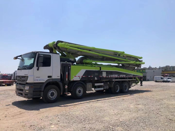 2019 Zoomlion Boom Pump 56m Truck- mounted Concrete Pump Car on Benz Chassis