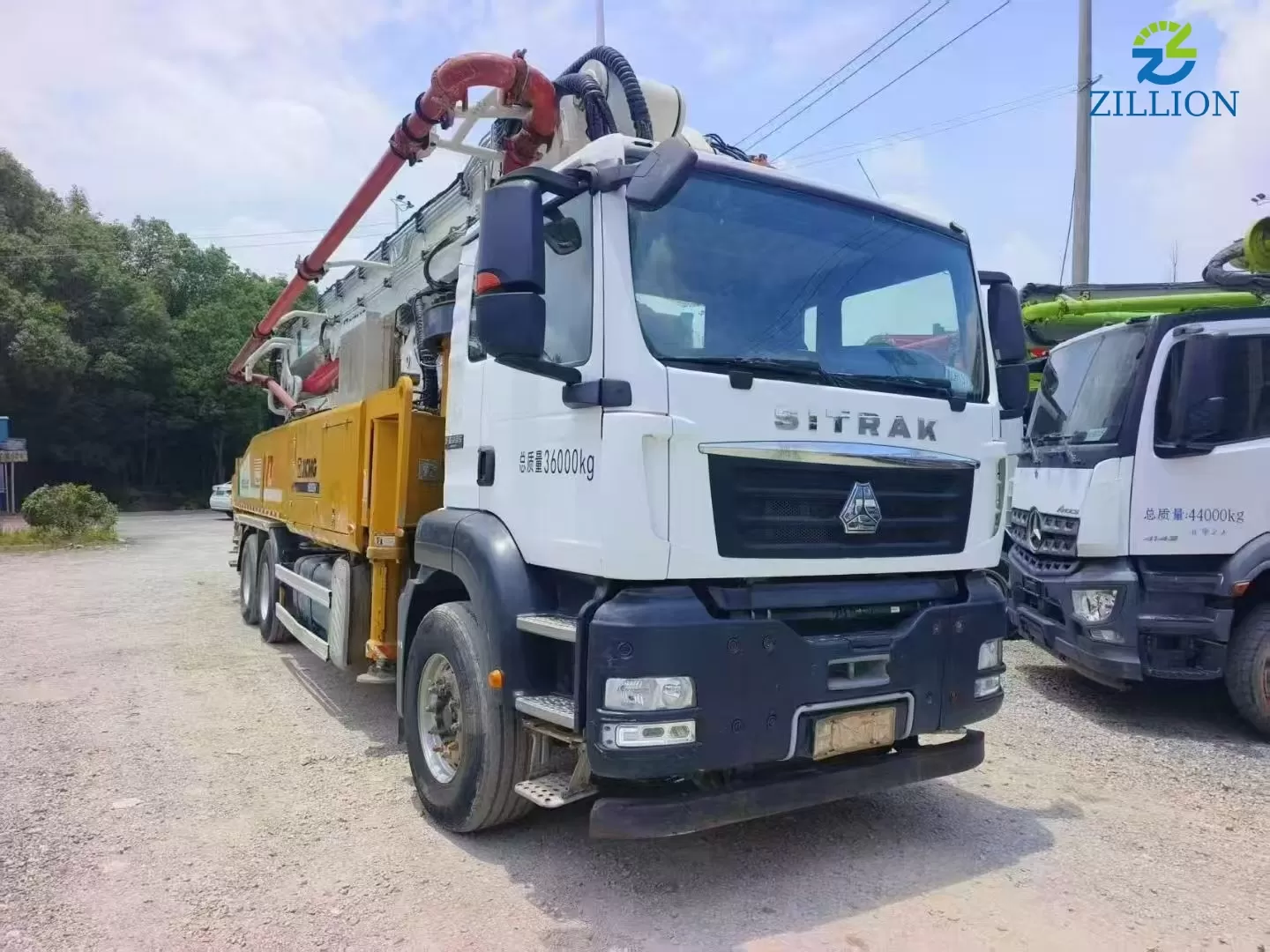 High Quality 2022 XCMG Boom Pump 52m Truck- mounted Concrete Pump Car on Sitrak Chassis