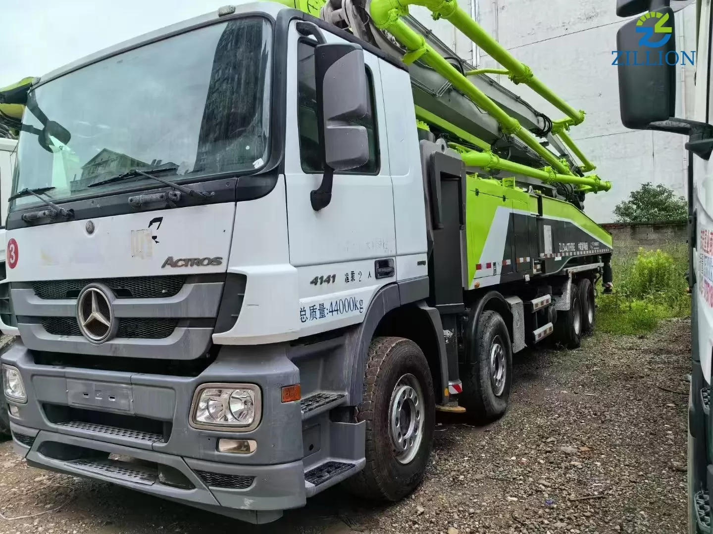 High Quality 2019 Zoomlion Boom Pump 56m Truck- mounted Concrete Pump Car on Mercedes-Benz Chassis