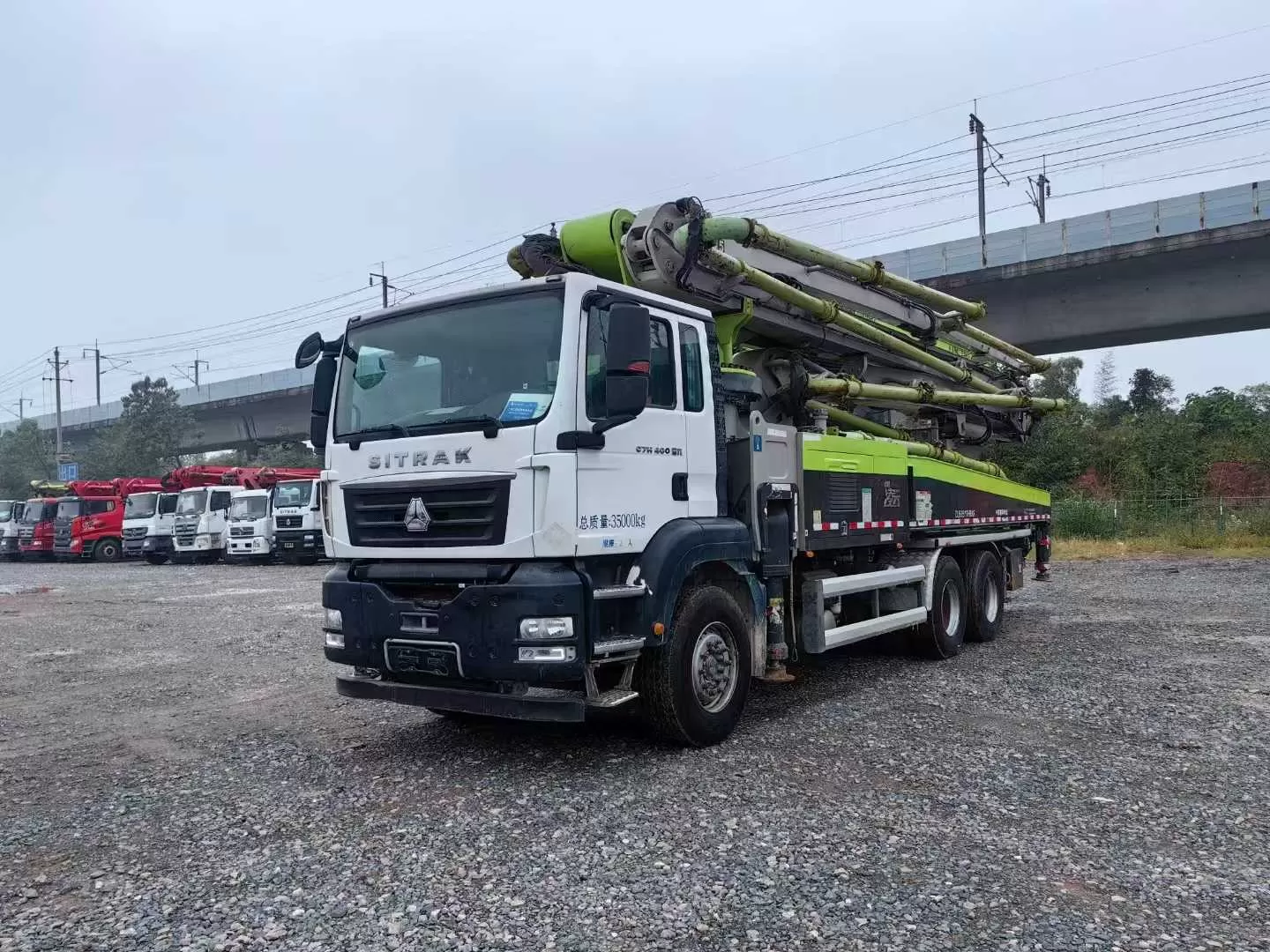 High Quality 2022 Boom Pump 50m Truck- mounted Concrete Pump Car on Sitrak Chassis