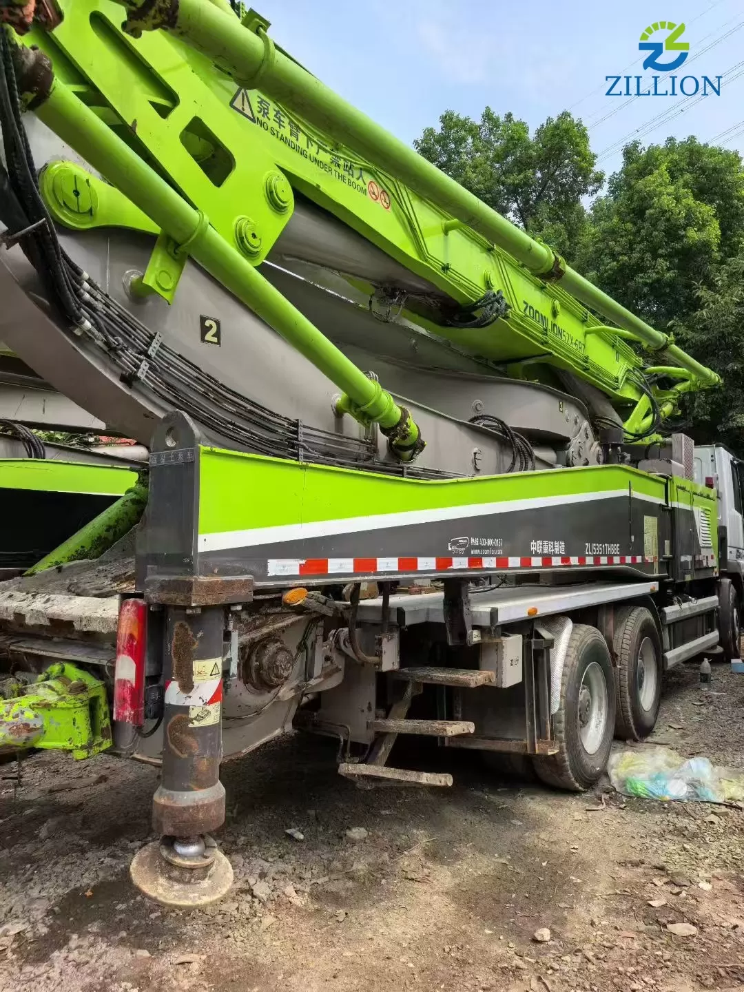 High Quality 2019 Zoomlion Boom Pump 52m Truck- mounted Concrete Pump Car on Mercedes-Benz Chassis