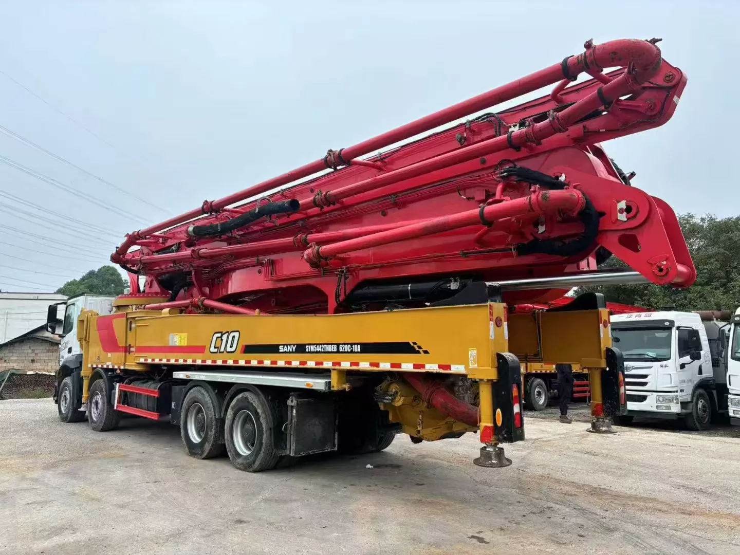 High Quality 2021 SANY Boom Pump 62m Truck- mounted Concrete Pump Car on Benz Chassis