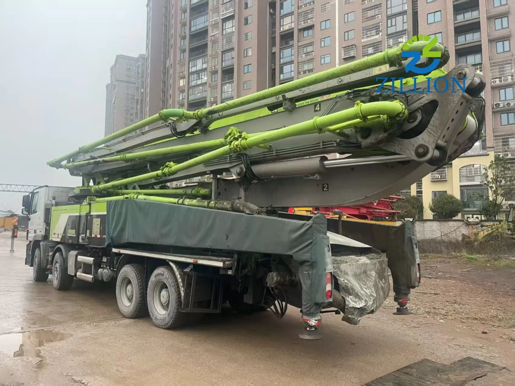 2020 Used Zoomlion 56M Concrete Pump Truck | Mercedes-Benz Chassis | Reliable High-Reach Solution