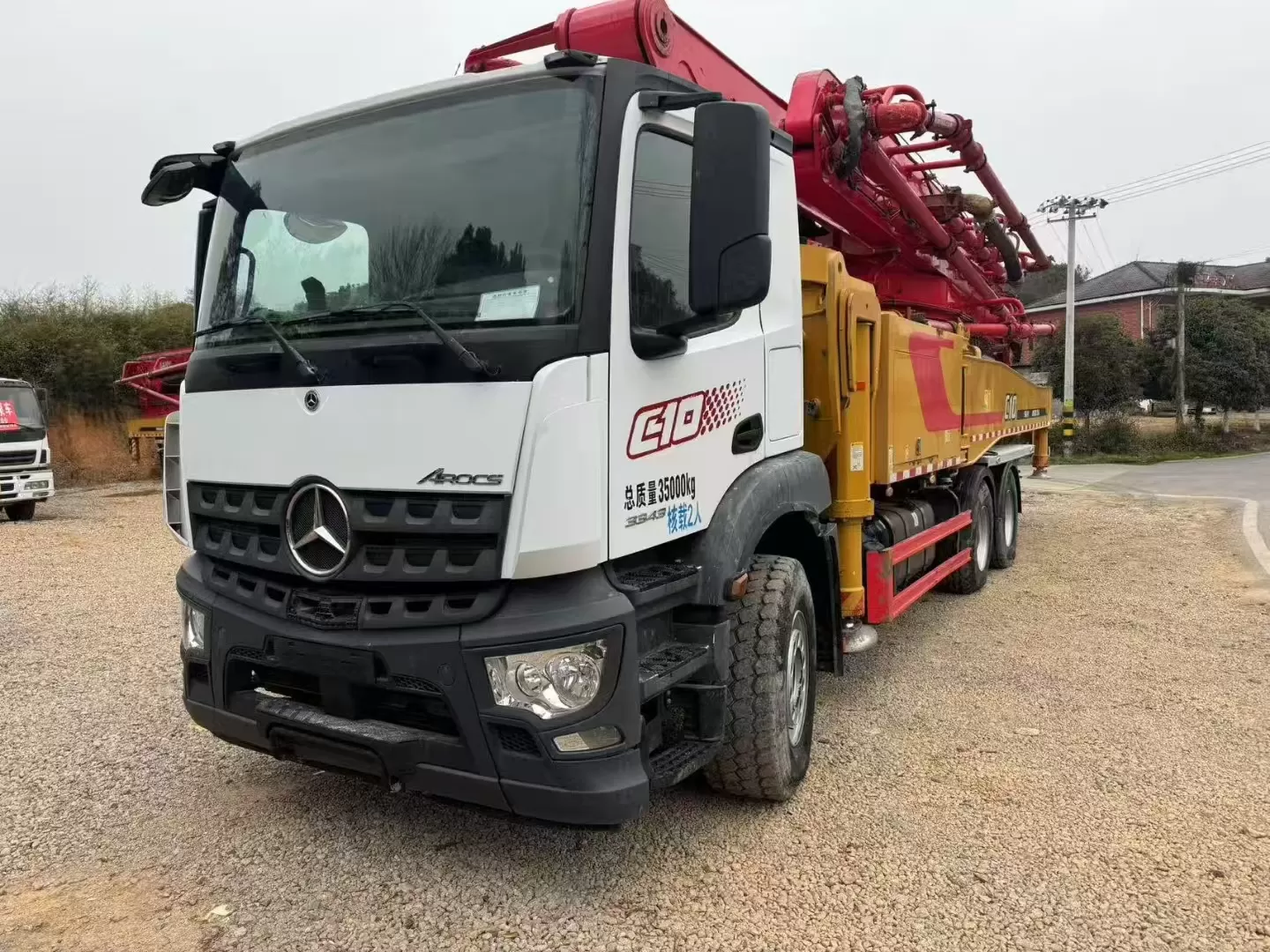 High Quality 2020 SANY Boom Pump 52m Truck- mounted Concrete Pump Car on Benz Chassis