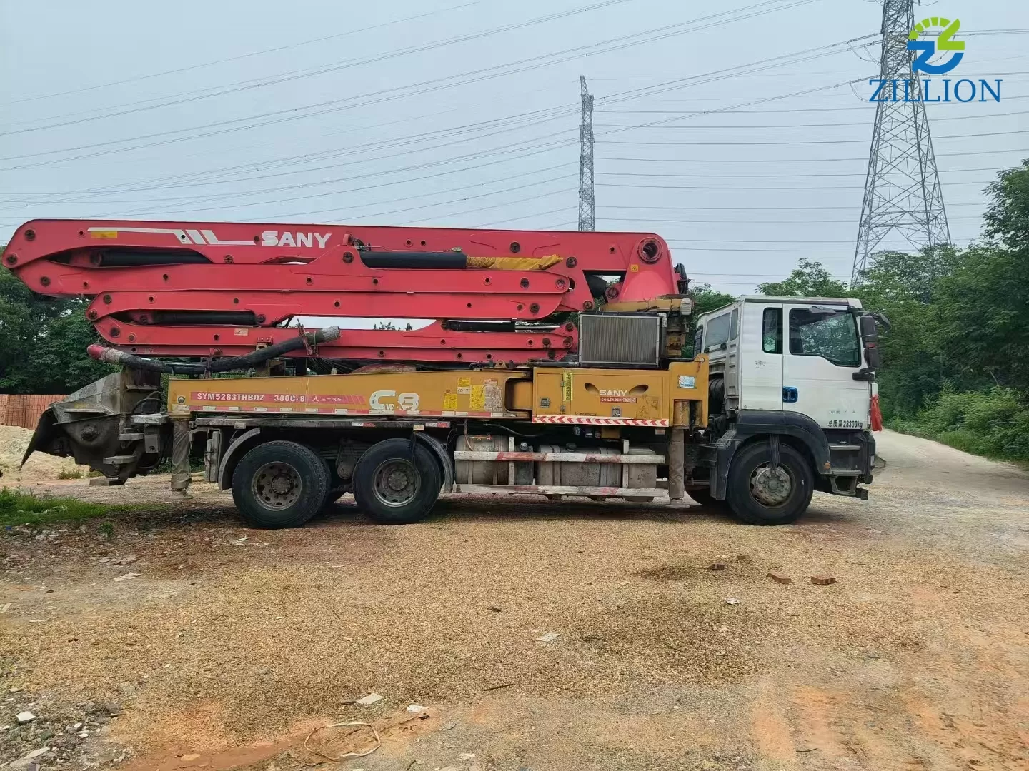 High Quality 2016 Sany Boom Pump 38m Truck- mounted Concrete Pump Car on Sitrak Chassis