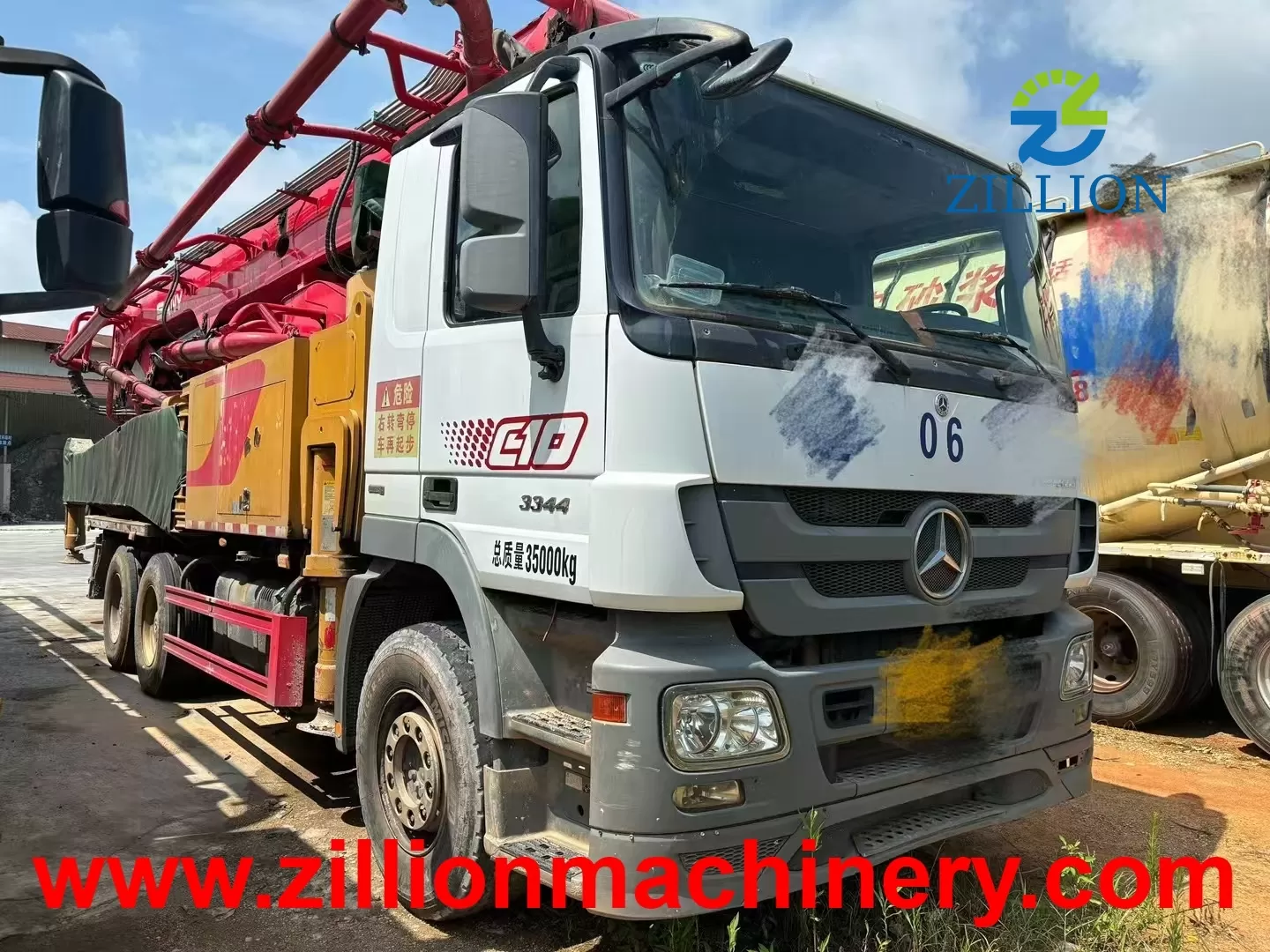 High Quality 2019 Sany Boom Pump 52m Truck- mounted Concrete Pump Car on BENZ Chassis