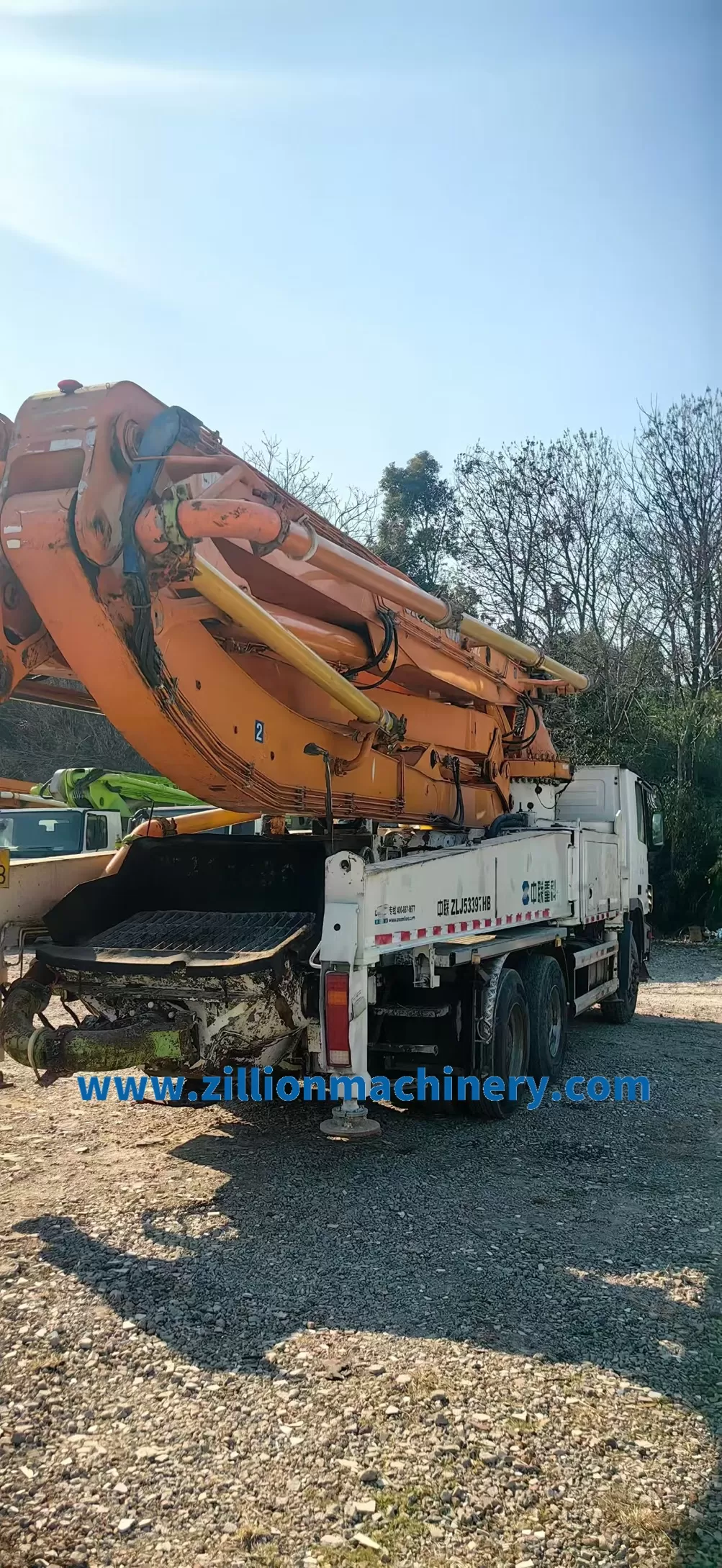 2013 CIFA Original Good Quality 47m Truck- mounted Concrete Pump Car on Benz Chassis