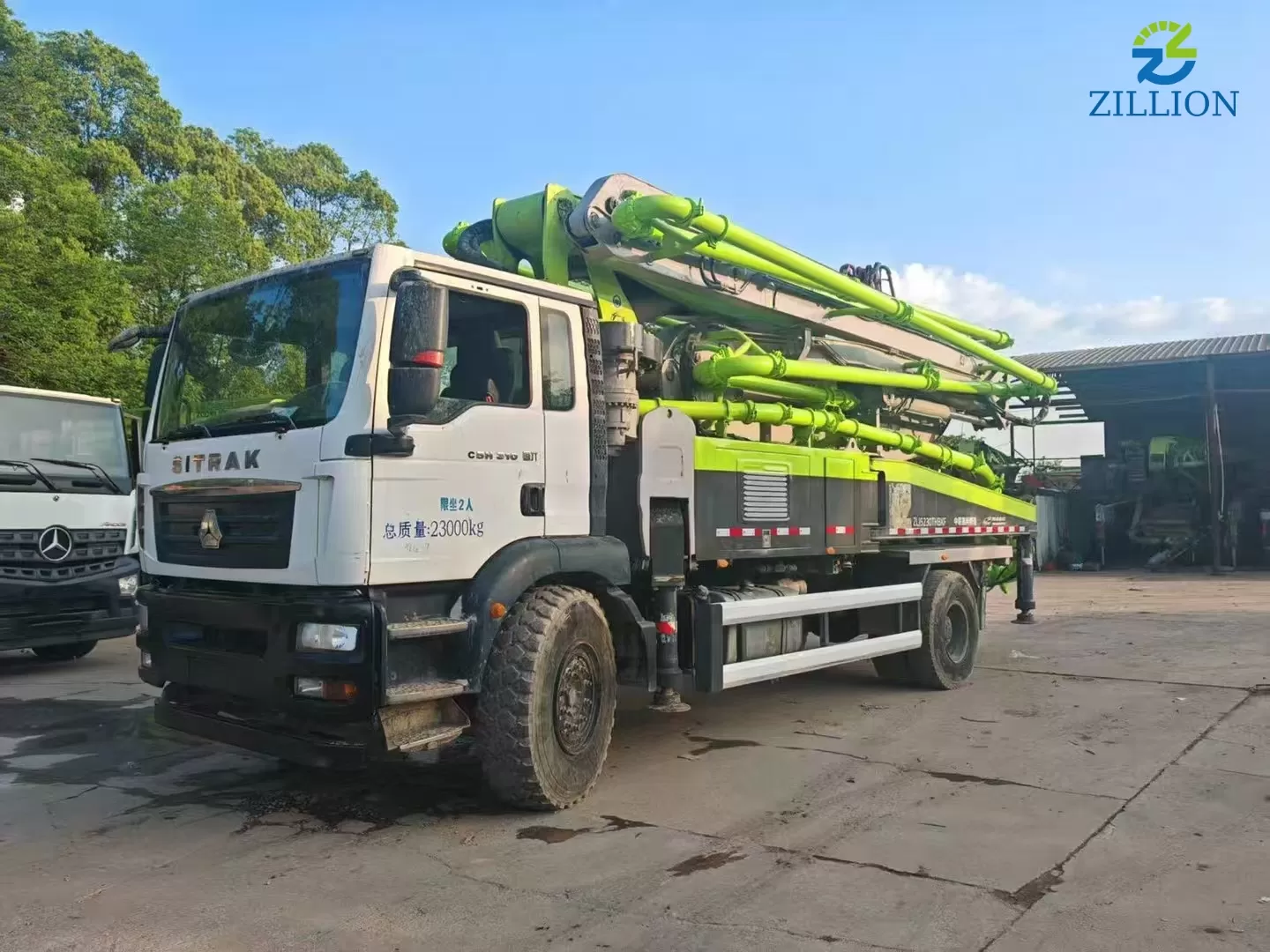 High Quality 2020 Zoomlion Boom Pump 38m Truck- mounted Concrete Pump Car on Sitrak Chassis