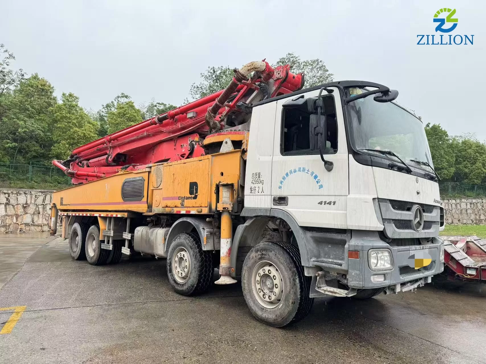 High Quality 2013 Putzmeister Boom Pump 56m Truck- mounted Concrete Pump Car on Benz Chassis