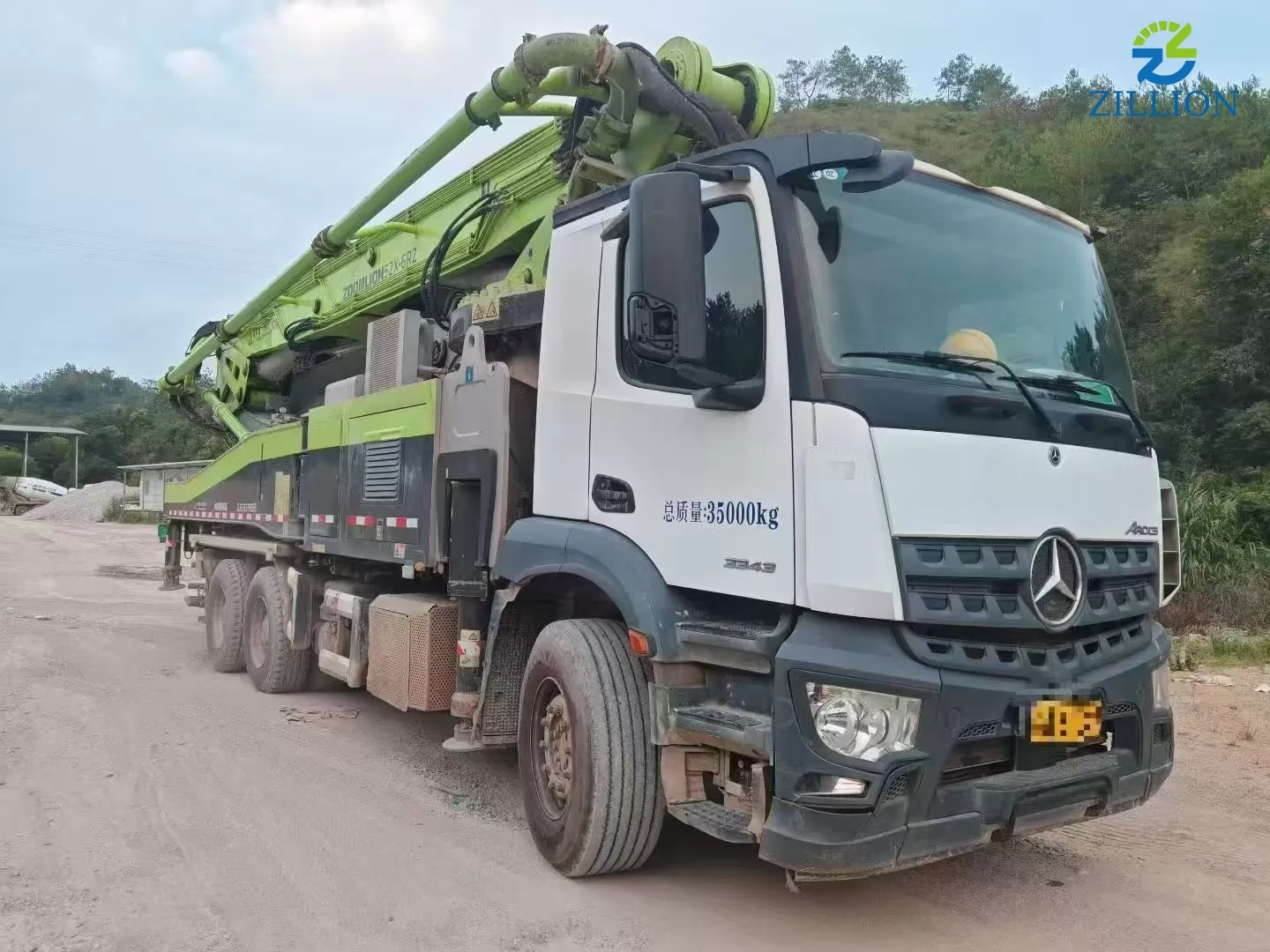 High Quality 2021 ZOOMLION Boom Pump 52m Truck- mounted Concrete Pump Truck on Mercedes-Benz Chassis