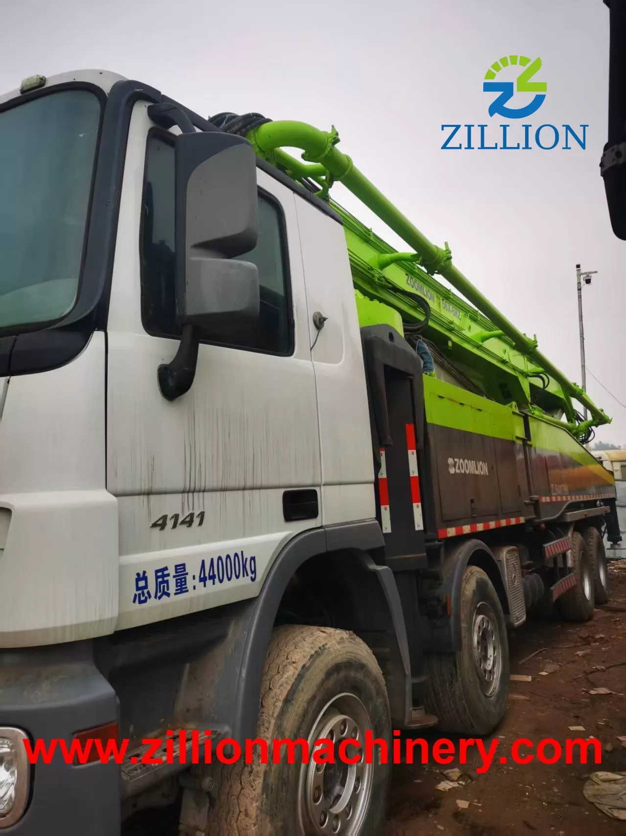 2013 ZOOMLION 56m Long Boom Truck- mounted Concrete Pump Car on BENZ Chassis