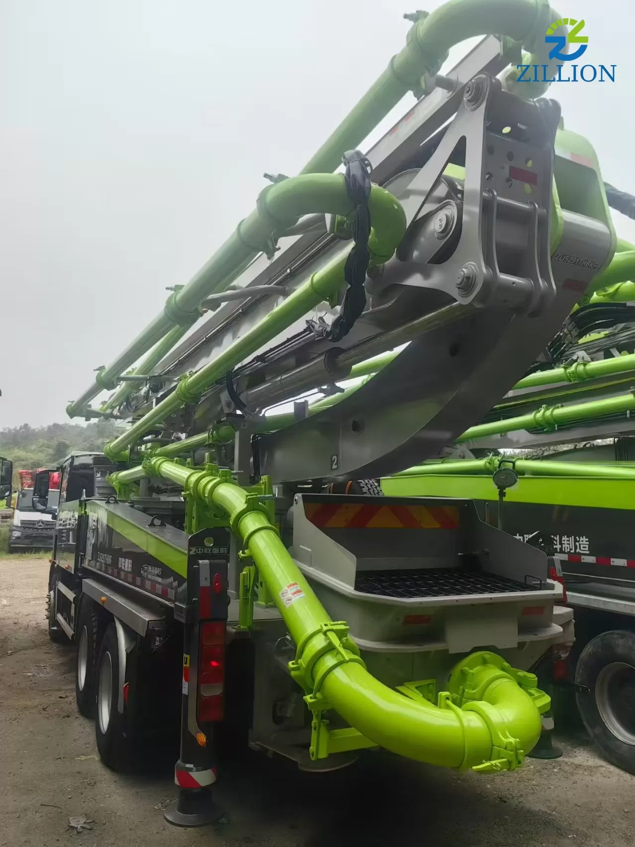 2025 Zoomlion 43m Truck-Mounted Concrete Pump Truck with Sitrak Chassis