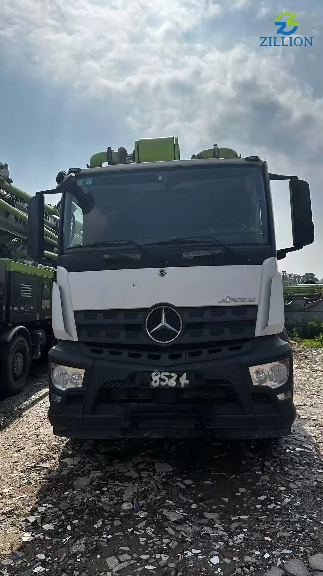 2020 Zoomlion Boom Pump 63m Truck- mounted Concrete Pump Car on Mercedes-Benz Chassis