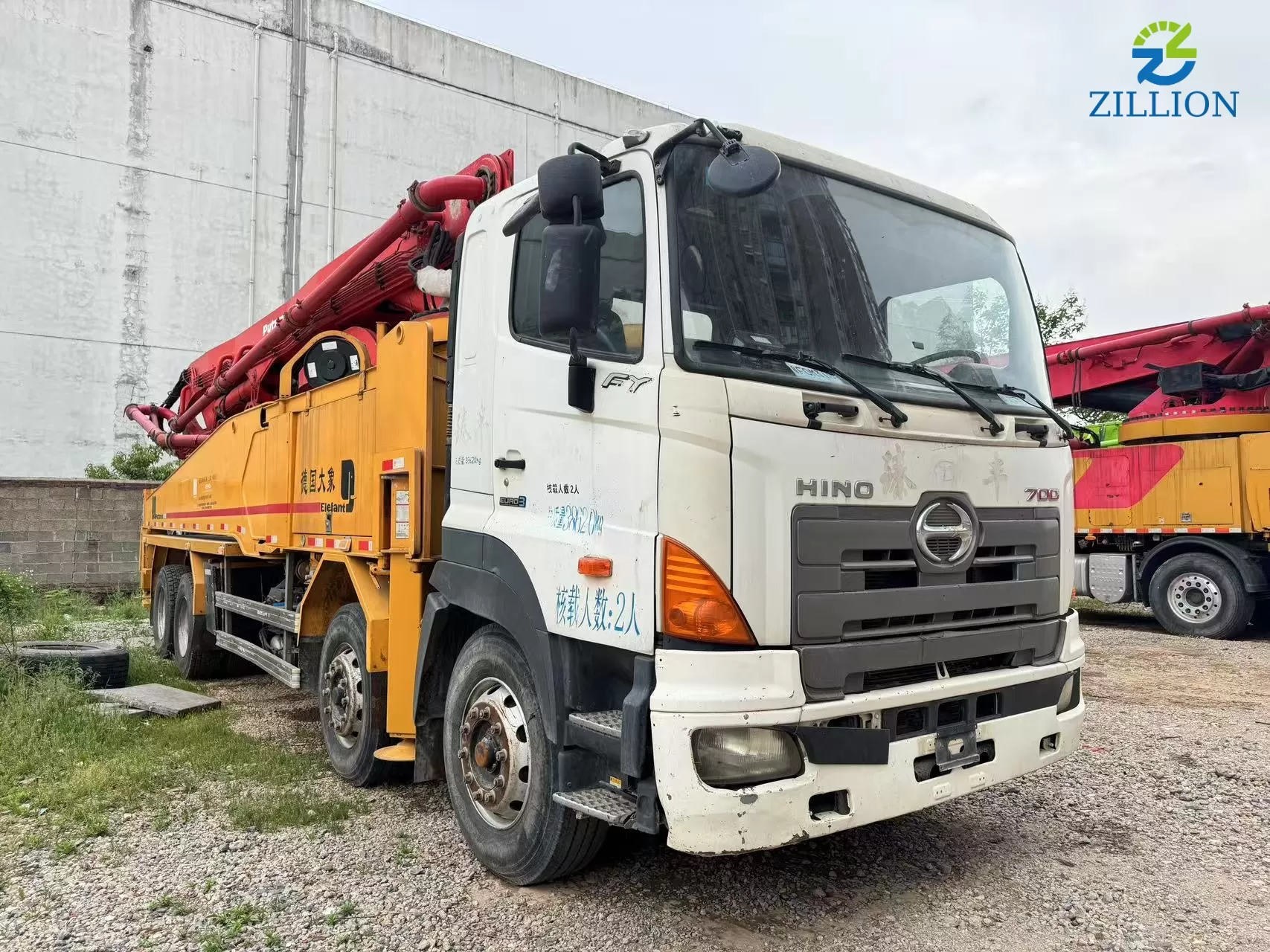 High Quality 2011 Putzmeister Boom Pump 49m Truck- mounted Concrete Pump Car on HINO Chassis