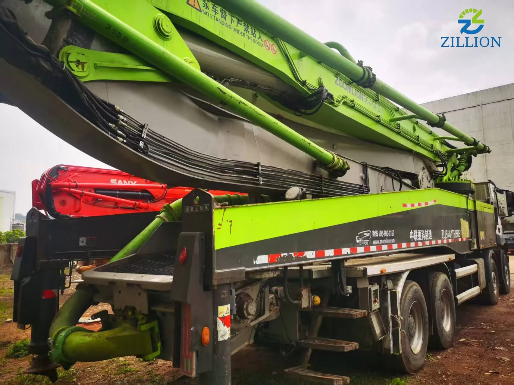 High Quality 2020 Zoomlion Boom Pump 56m Truck- mounted Concrete Pump Car on BENZ Chassis