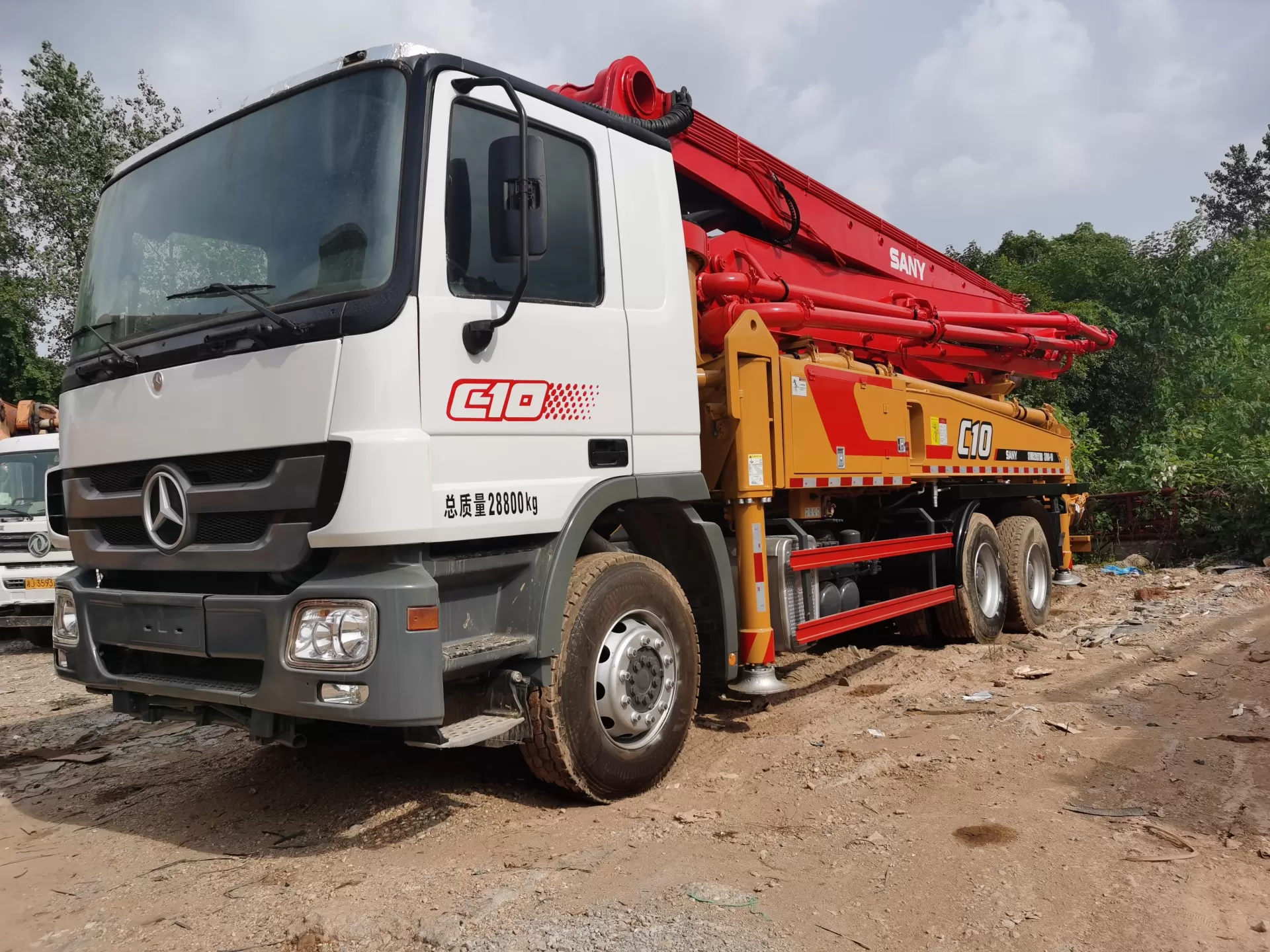 Refurbished 2010 SANY  Boom Pump 37m Truck- mounted Concrete Pump Car on Benz Chassis