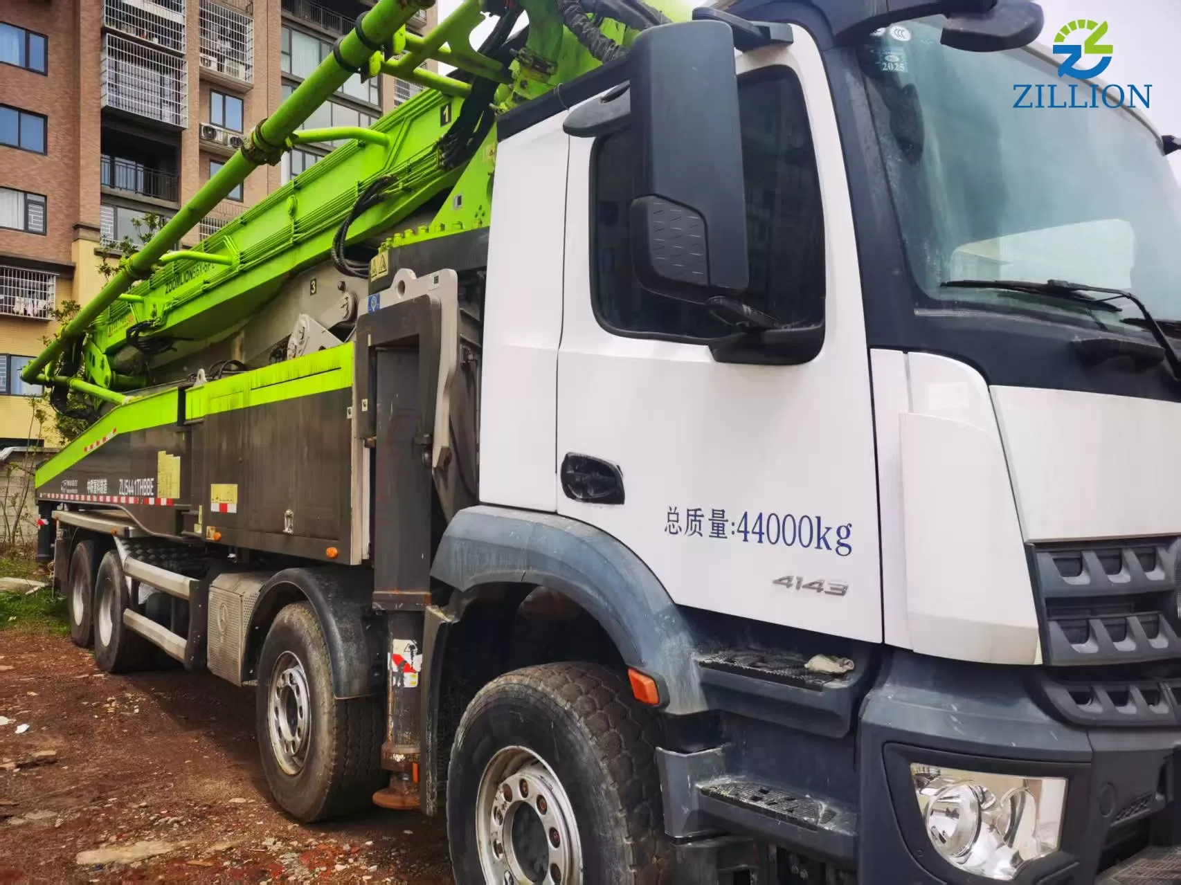 High Quality 2020 Zoomlion Boom Pump 56m Truck- mounted Concrete Pump Car on BENZ Chassis