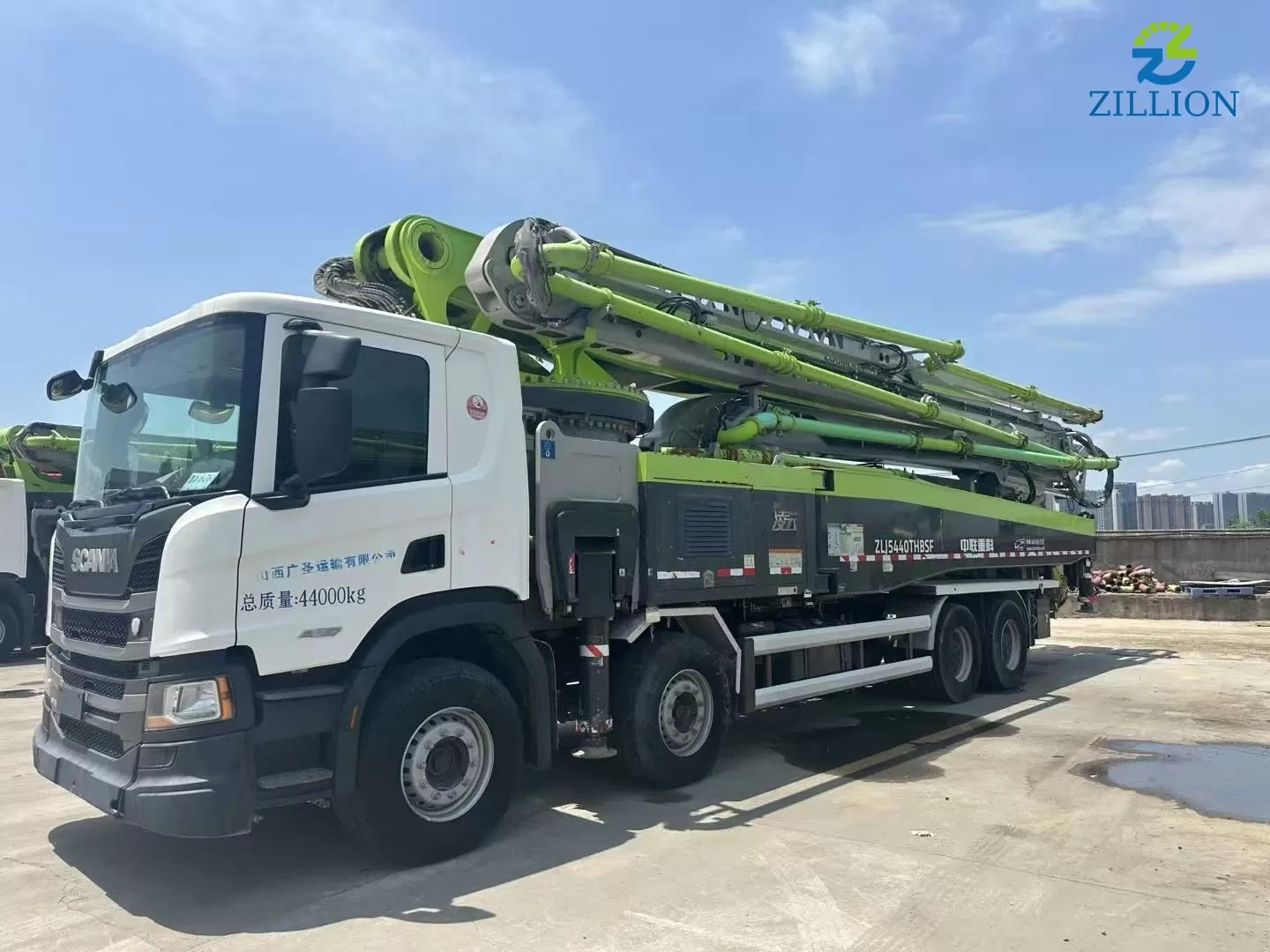 High Quality 2023 Zoomlion Boom Pump 62m Truck- mounted Concrete Pump Car on Scania Chassis